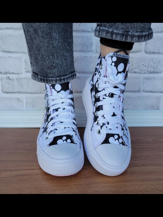 Converse Shoes - Converse All Star Chuck Taylor Move Hi Sneakers Size 8.5 MSRP $84.99